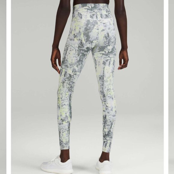 Gray Patterned Lululemon Wunder Train High-Rise Tight 28" - Picture 9 of 9